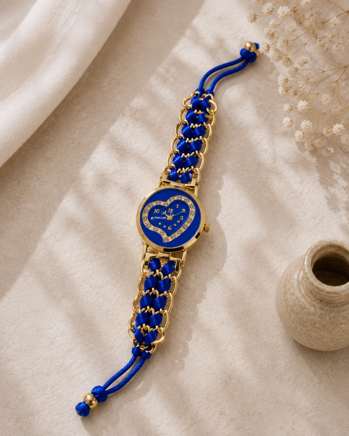 Elegant heart bracelet watch for women in Pakistan by hayahue